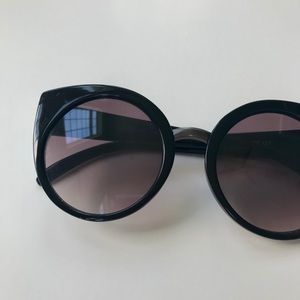 Nanette by Nanette Lepore ❤️ Round Sunglasses